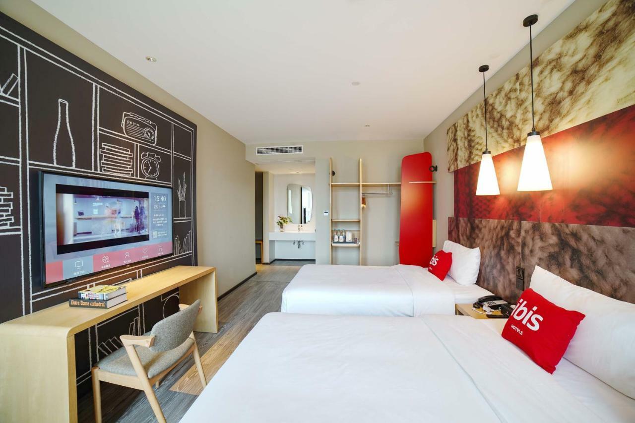 Отель Ibis Chengdu High Tech Electronics Tianfu Software Park Экстерьер фото